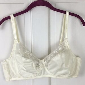 Chantelle Wirefree Lace Bra 40C Unlined Bra Ivory